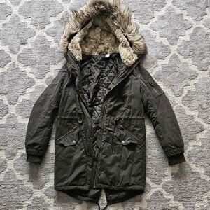 Womens winter coat, fur hood, size 2